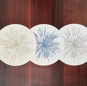 Bodrum Starburst Champagne Round Easy Care Placemats - Set of 4