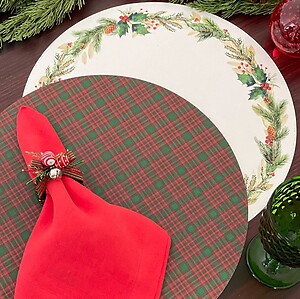 Bodrum Noel Round Easy Care Placemats - Set of 4
