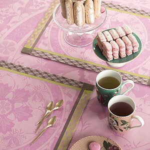 Le Jacquard Francais Duchesse Pink Cotton Table Linens