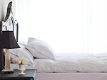 Deckbette Featherbed by St. Geneve
