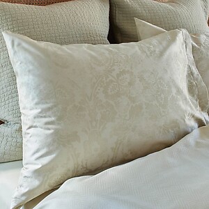SDH Baton Rouge Floral Jacquard Sheets & Bedding