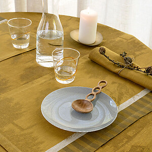 Le Jacquard Francais Souveraine Gold Table Linens