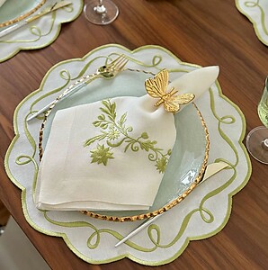 Add Sophistication to Your Dining with Bodrum Ribbon Twirl Placemats