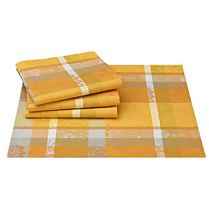 Le Jacquard Francais Marie Galante Pineapple Table Linens