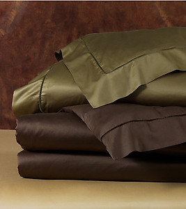 Contemporary Sheets & Bedding with Velvet Trim de Medici Linea 
