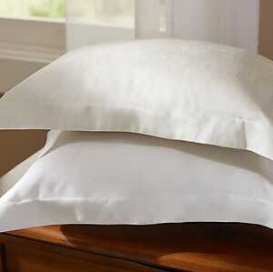 SDH Legna Prieta Sheets and Bedding