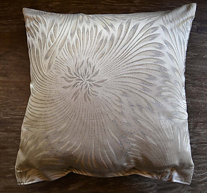 SDH Tivoli Pearl Silver Decorative Pillow