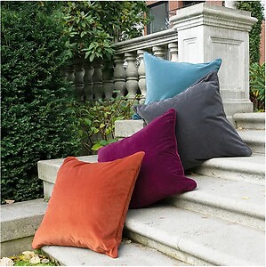 St Geneve Velluto Velvet Cushions