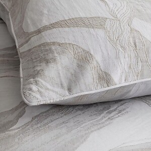 St Geneve Lyric Jacquard