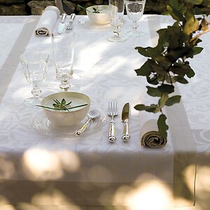 Le Jacquard Francais Venezia Ivoire Ivory Table Linens