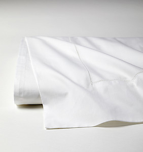 White Cotton Percale Sheets & Bedding - Sferra Analisa