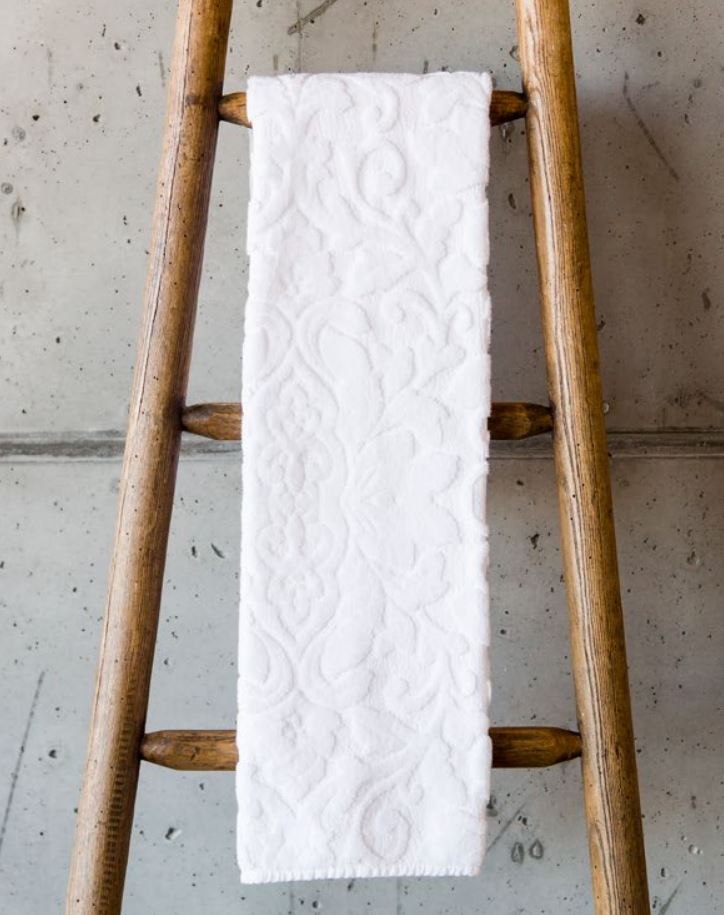 Abyss Gloria Towels Scrolling Floral J Brulee