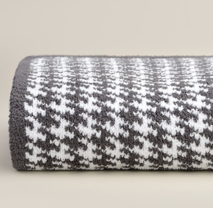 Kashwere Slate Grey & White Houndstooth Throw Chic Comfort Redefined
