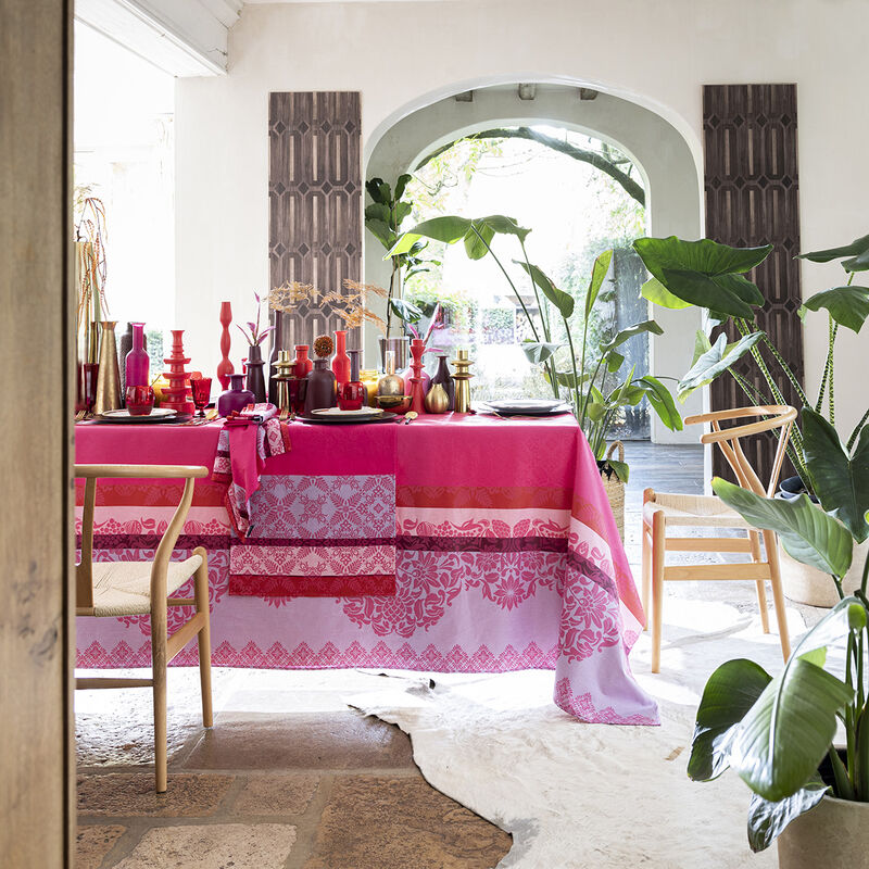 Le Jacquard Francai Mumbai Pink Table Linens | J Brulee Home