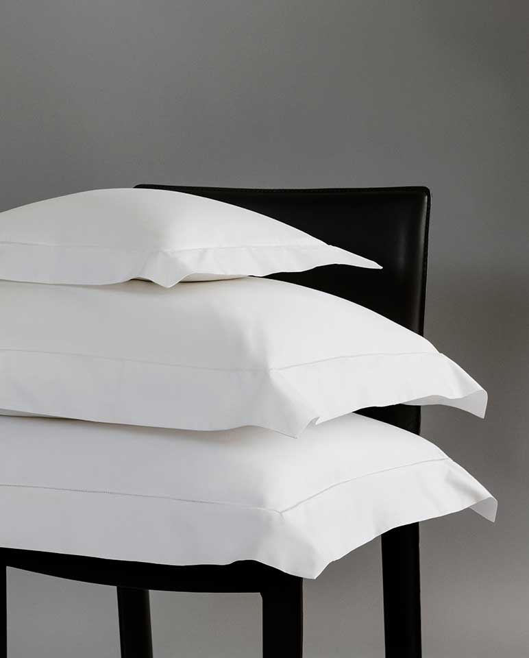 White Cotton Percale Sheets & Bedding Sferra Analisa