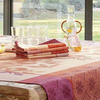 Le Jacquard Francais Arriere-pays Pink Cotton Table Linens