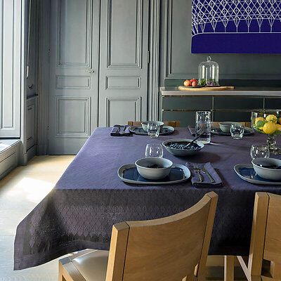 Le Jacquard Francais Club Prusse Table Linens