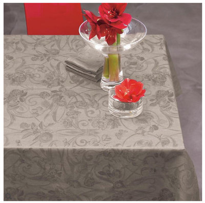 Le Jacquard Francais Tivoli Black Pepper Floral Table Linens