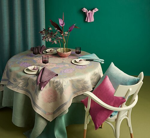 Leitner Bomba Floral Tablecloths