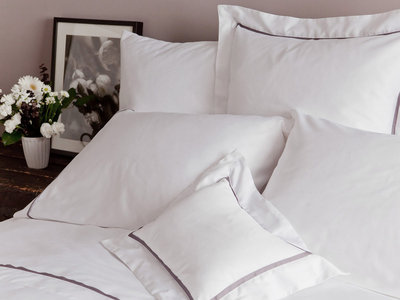 Color Trimmed White Sheets & Bedding - St. Geneve Clair
